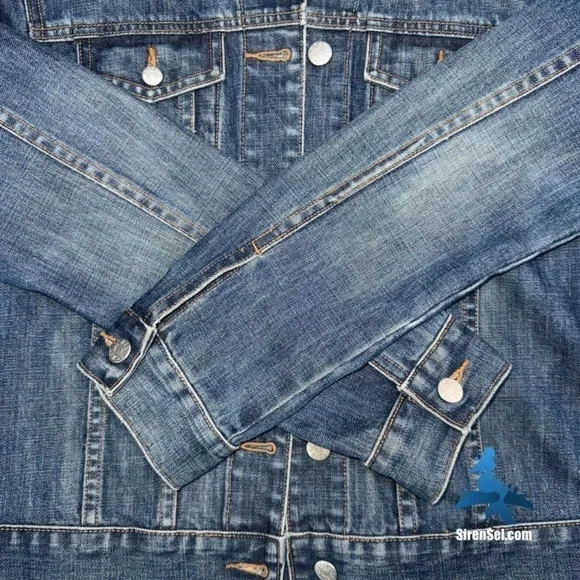 1059 J.Crew Classic Denim Jacket - Size S - Blue - Picture 13 of 15